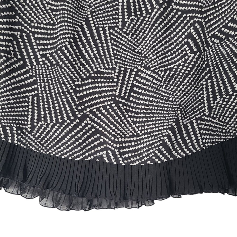 🔥Sale - White House Black Market Sleeveless Black Polka Dot Blouse Size Large - Picture 3 of 10